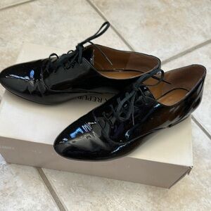 Banana Republic Black Flats & Loafers